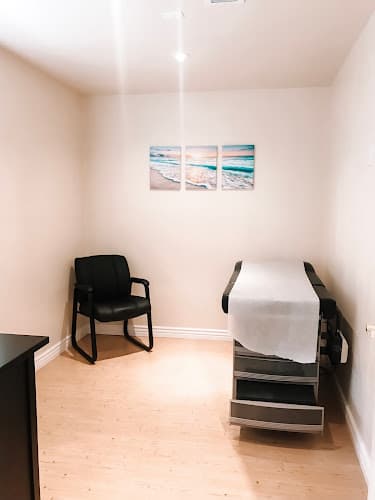 La Clinica Natural clinic