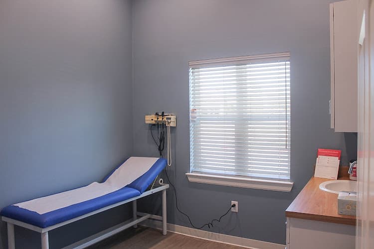 Q Day Walk-In Clinic clinic